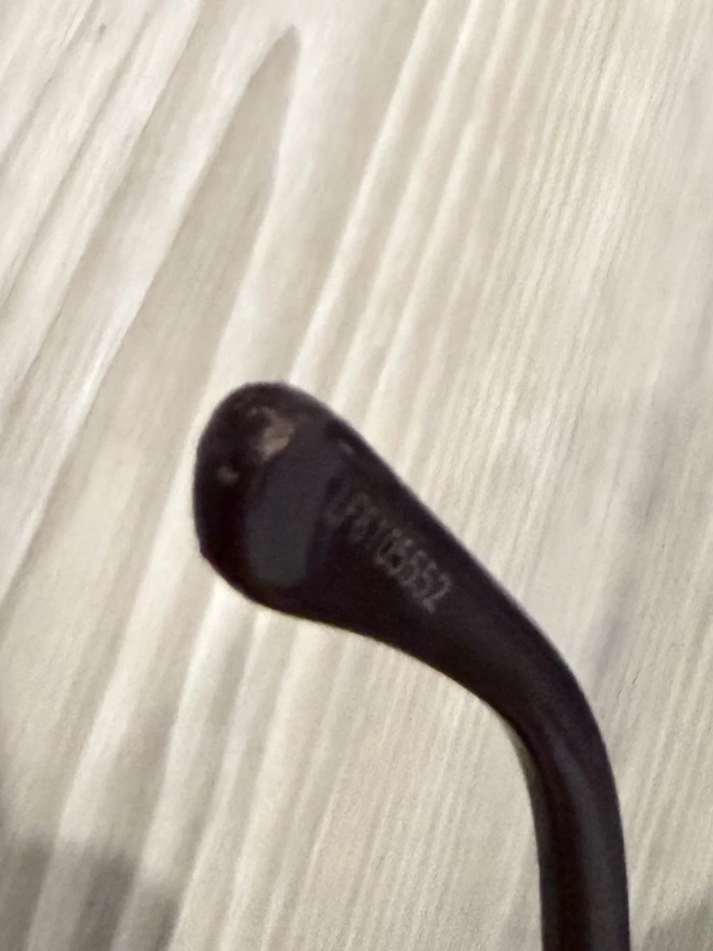 Tom Ford Brown Aviator Sunglasses with Case and Authenticity Card. GUC
